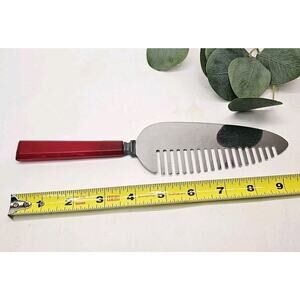 Vintage Red Bakelite Serrated Cake Breaker Server Slicer Handle